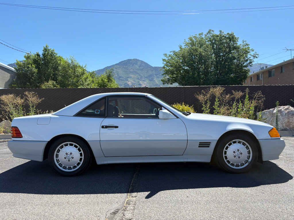 Used 1992 Mercedes-Benz 500 SL image 2