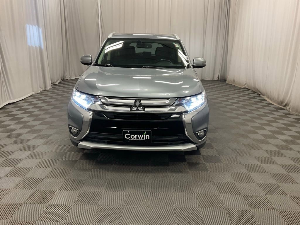 Used 2016 Mitsubishi Outlander GT AWD/4WD image 14