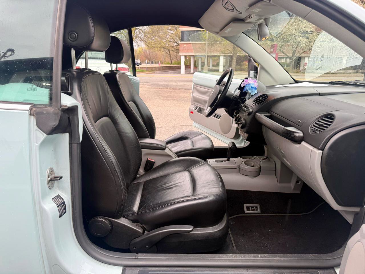 Used 2004 Volkswagen Beetle GLS FWD image 20