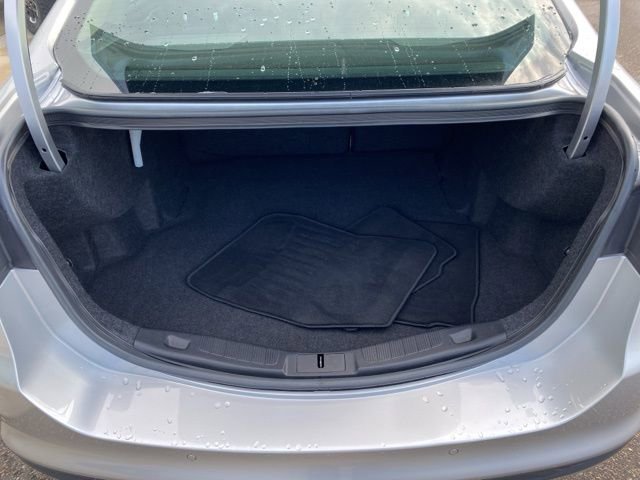 Used 2017 Ford Fusion SE w/ Fusion SE Technology Package image 26