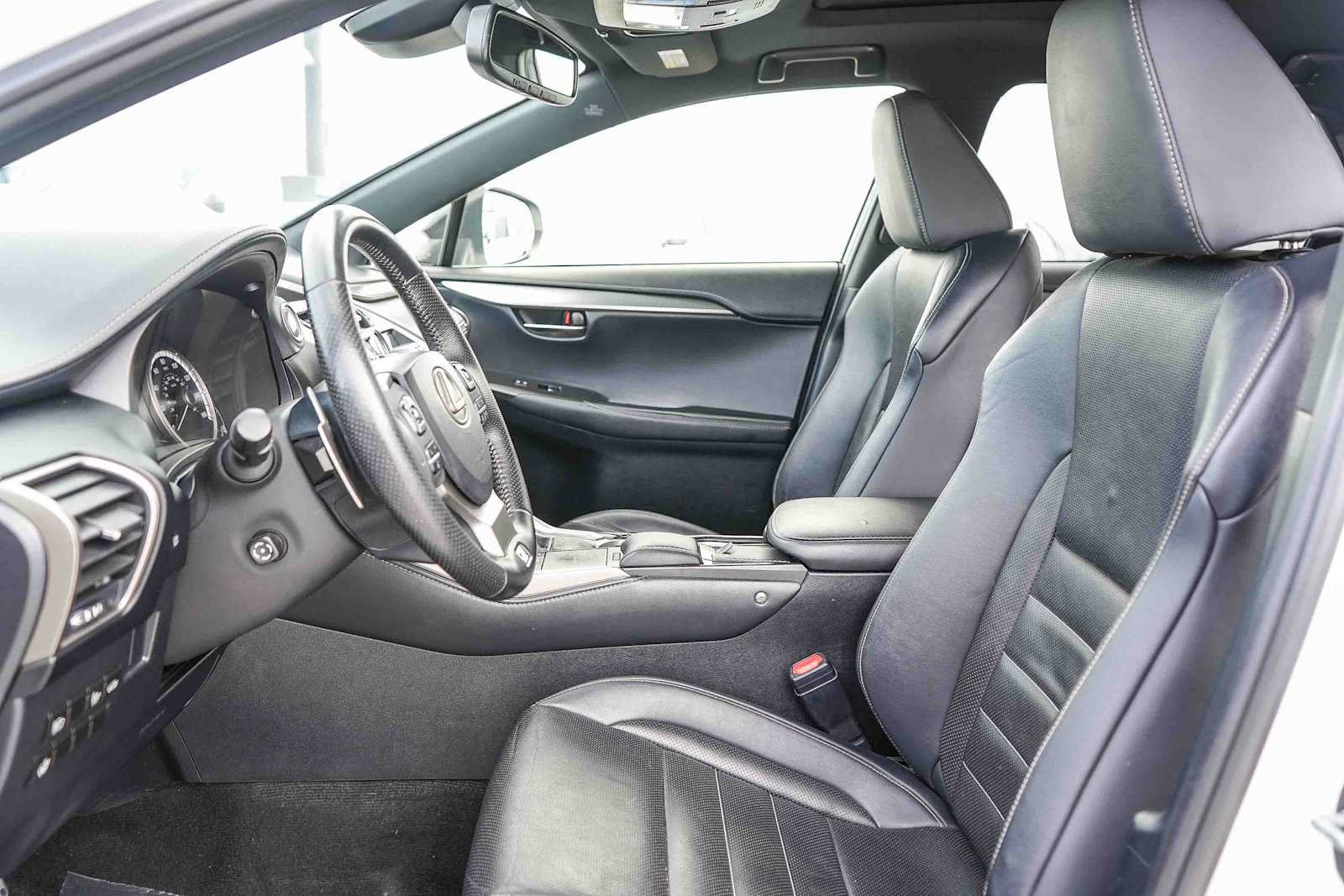 Used 2019 Lexus NX 300 F Sport w/ F Sport Premium Package FWD image 18