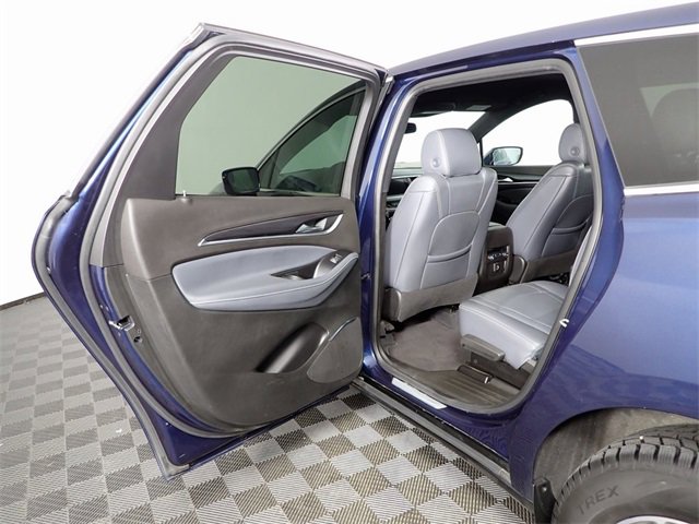 Used 2022 Buick Enclave Essence image 30