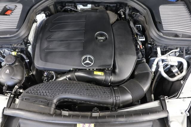 Used 2022 Mercedes-Benz GLC 300 4MATIC w/ AMG Line image 24