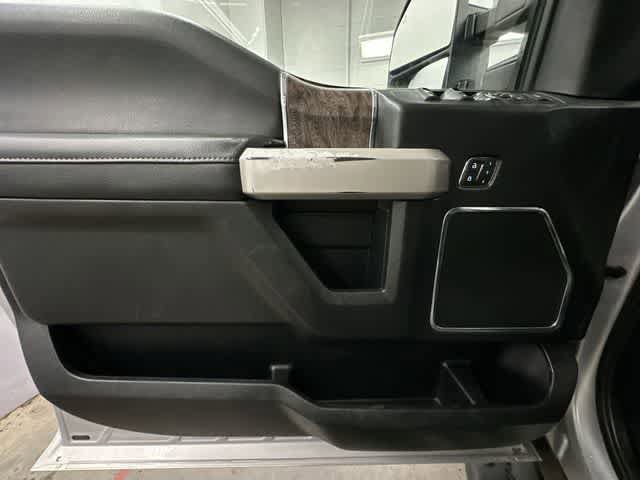 Used 2019 Ford F250 Lariat w/ Lariat Ultimate Package image 17