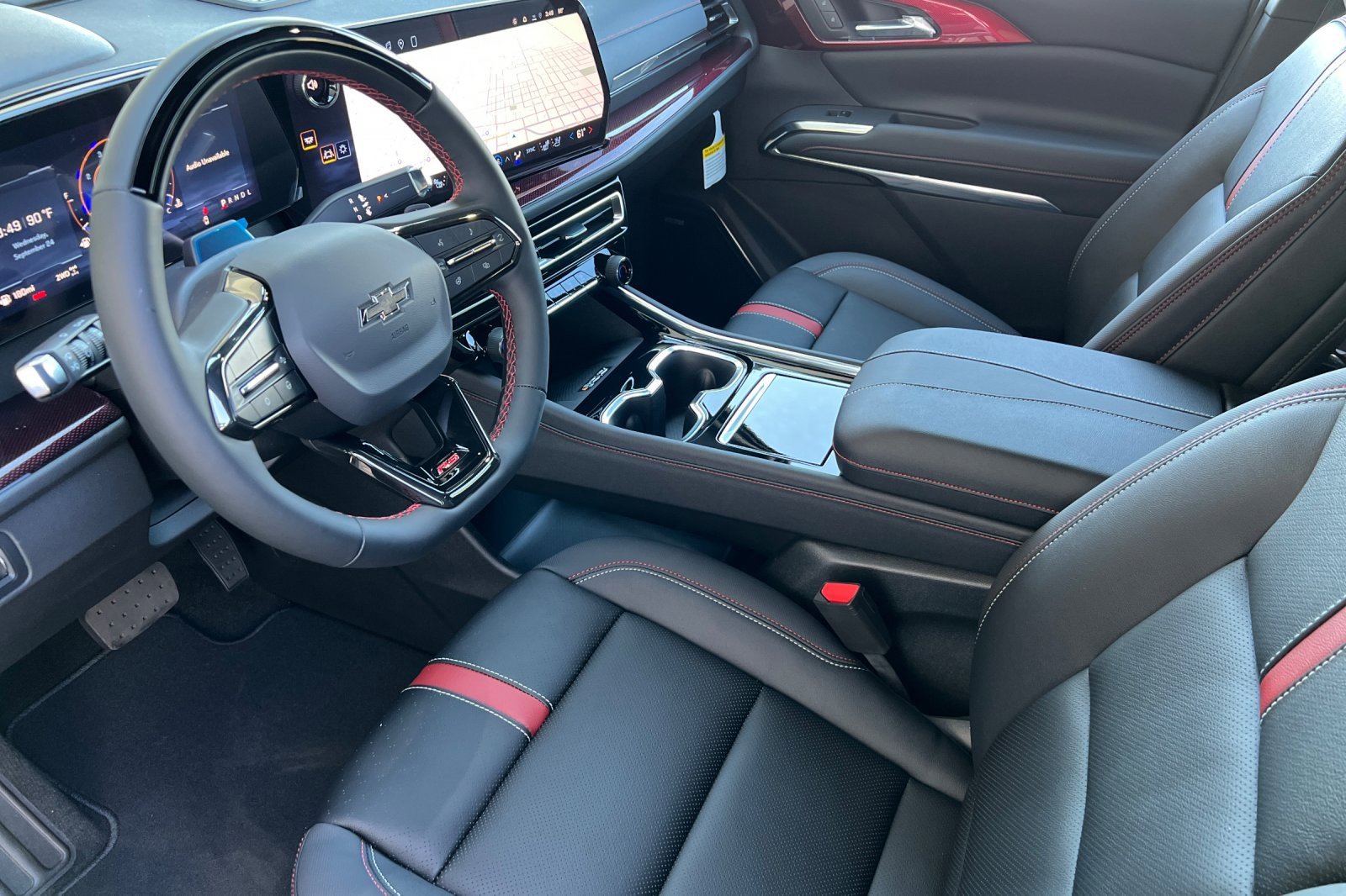 New 2026 Chevrolet Traverse RS w/ LPO, Floor Liner Package image 7