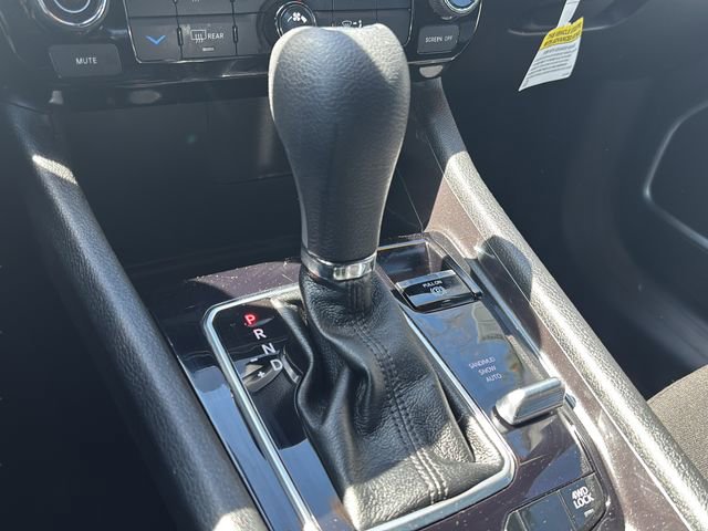 Used 2024 Jeep Compass Sport image 34