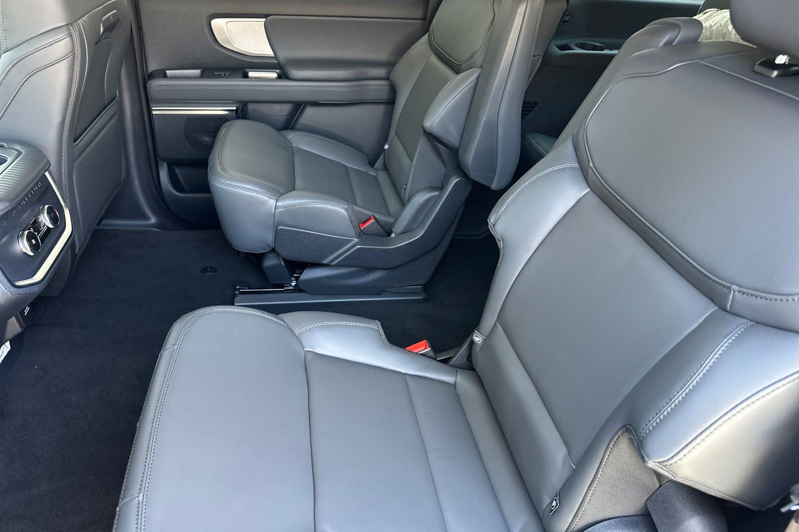 New 2026 Ford Expedition Max Active image 11