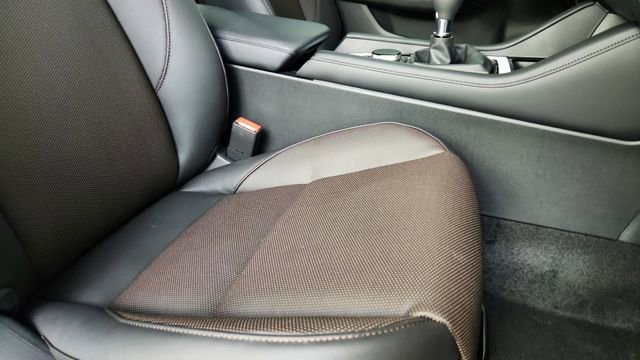New 2026 MAZDA MAZDA3 2.5 S Hatchback w/ Premium Pkg FWD image 32