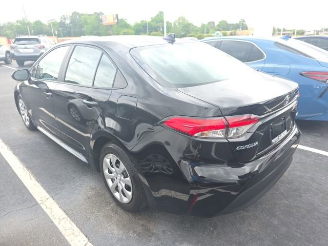 Certified 2025 Toyota Corolla LE image 4