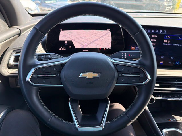 Used 2026 Chevrolet Traverse LT FWD image 11