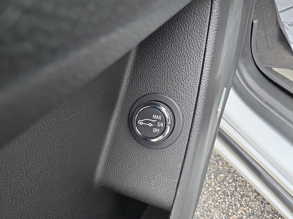 Certified 2023 Chevrolet Traverse Premier w/ LPO, Floor Liner Package AWD/4WD image 26