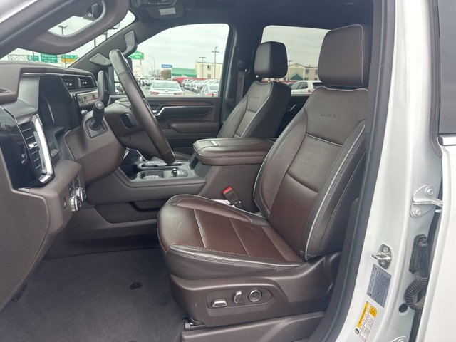 Used 2024 GMC Sierra 2500 Denali w/ Denali Reserve Package image 17