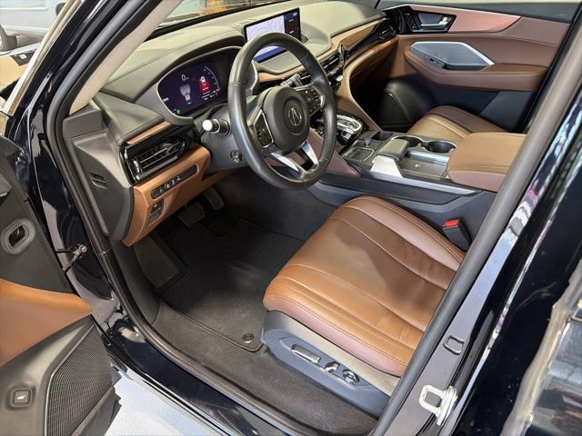 Used 2024 Acura MDX SH-AWD w/ Technology Package image 12