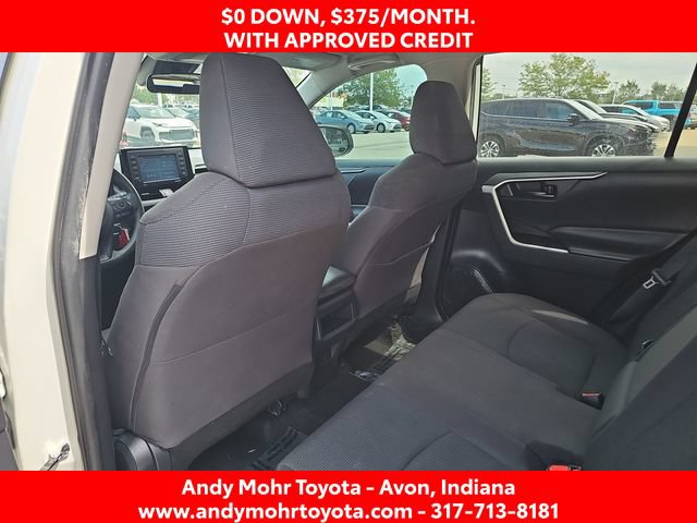 Used 2020 Toyota RAV4 LE AWD/4WD image 25