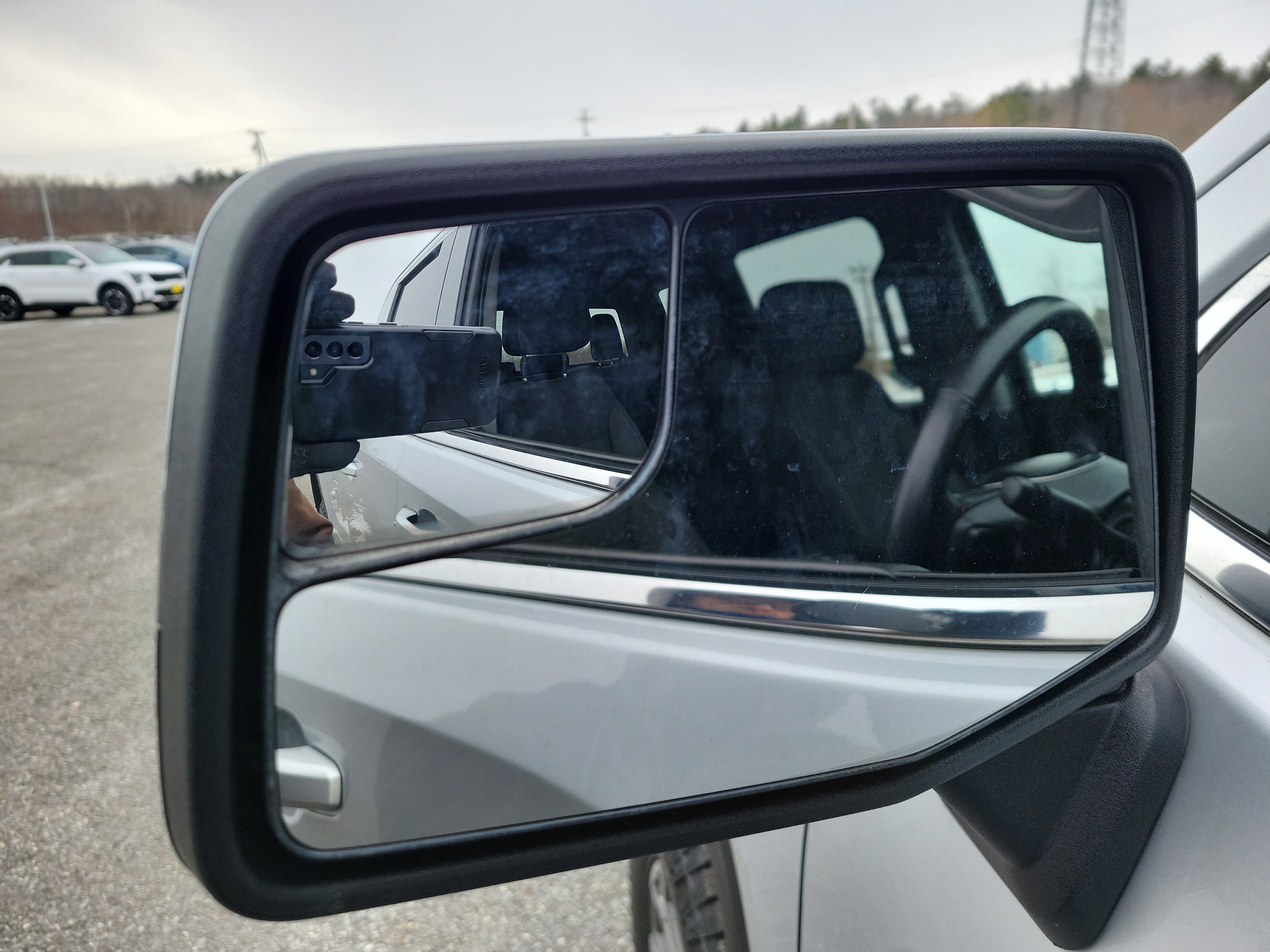 Used 2021 GMC Sierra 1500 SLE w/ X31 Off-Road Package image 10