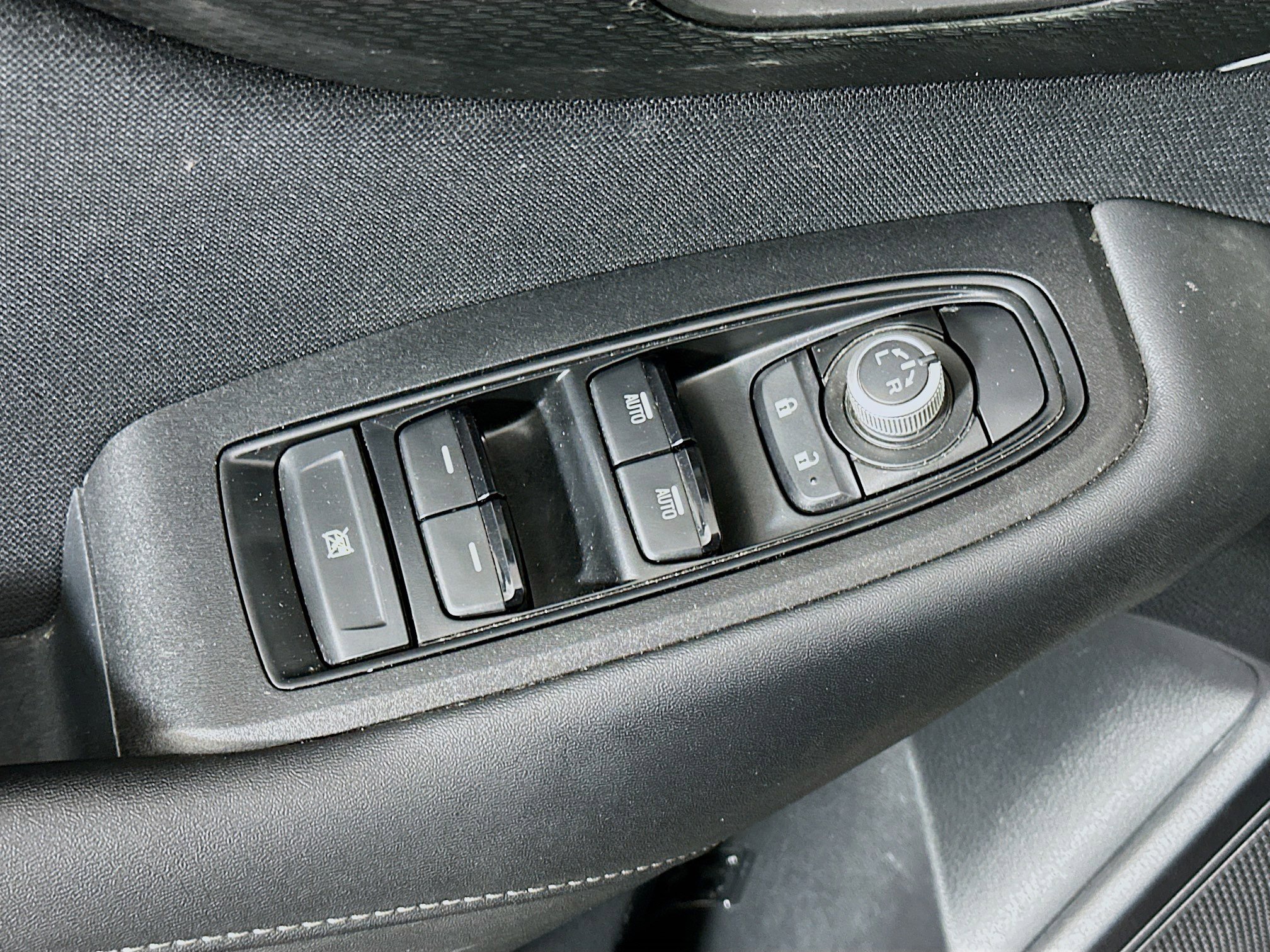 Used 2021 Subaru Outback Premium image 15