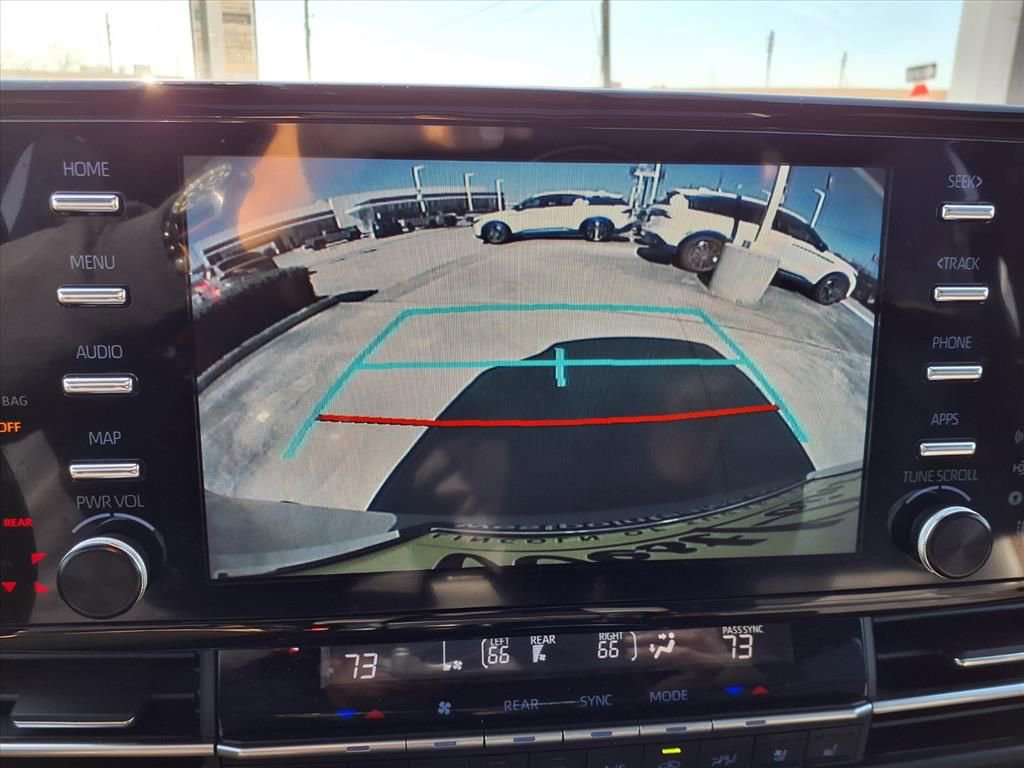 Used 2024 Toyota Sienna XSE w/ XSE Premium Package image 12