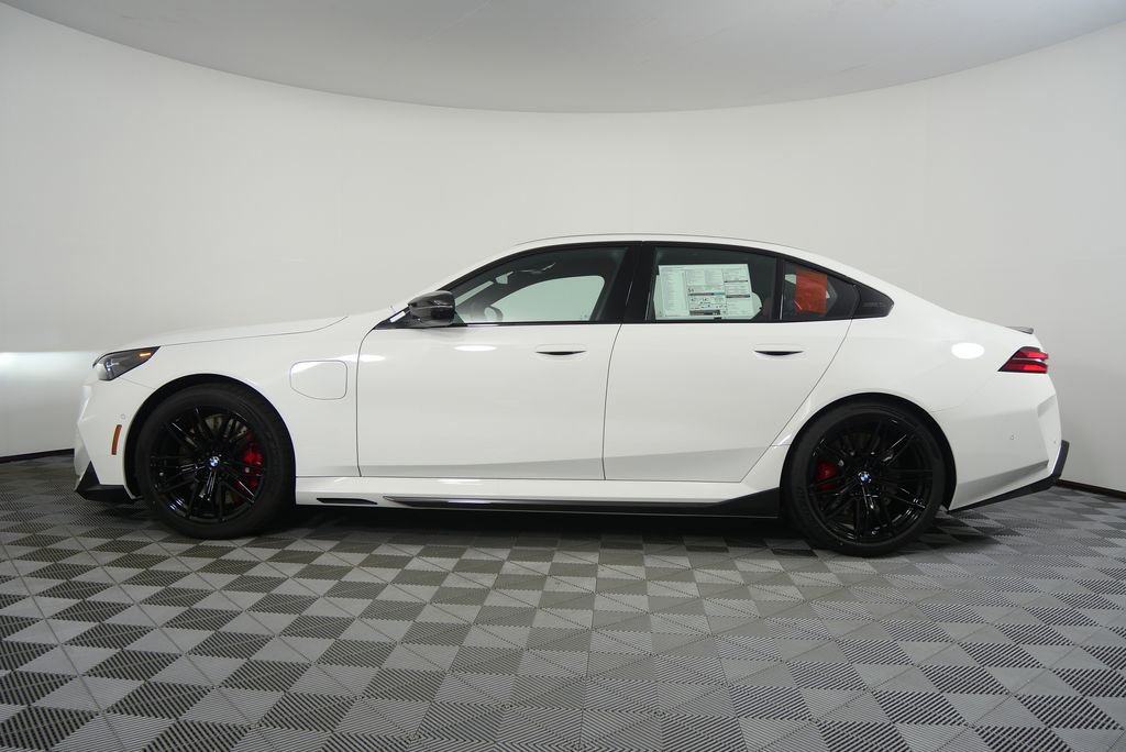 New 2026 BMW M5 w/ Carbon Package image 8