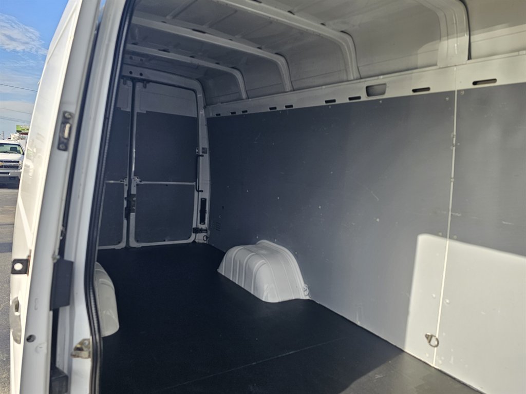 Used 2005 Dodge Sprinter 3500 w/ Cargo Group I RWD image 16