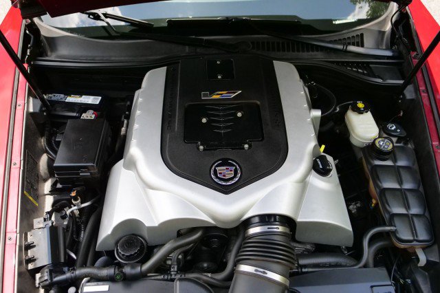 Used 2007 Cadillac XLR V RWD image 38