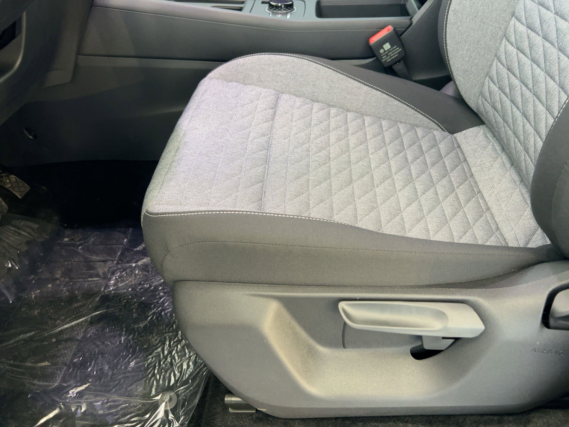 New 2026 Volkswagen Tiguan S image 14