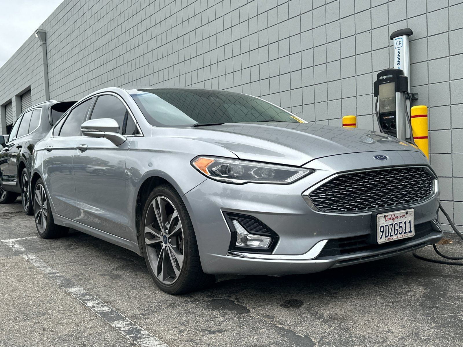 Used 2020 Ford Fusion Titanium AWD/4WD image 2