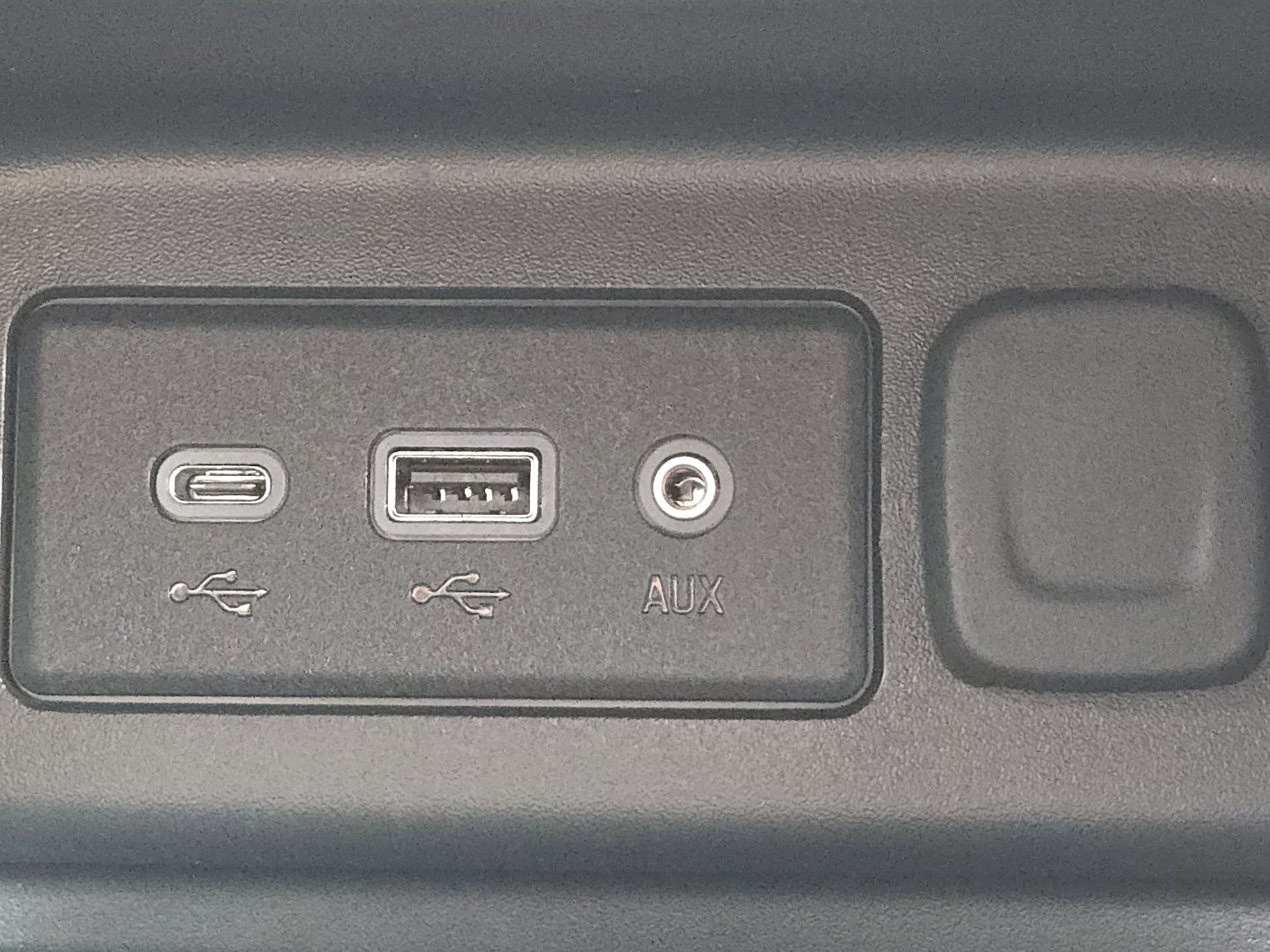 Used 2023 Chevrolet Equinox LT image 6