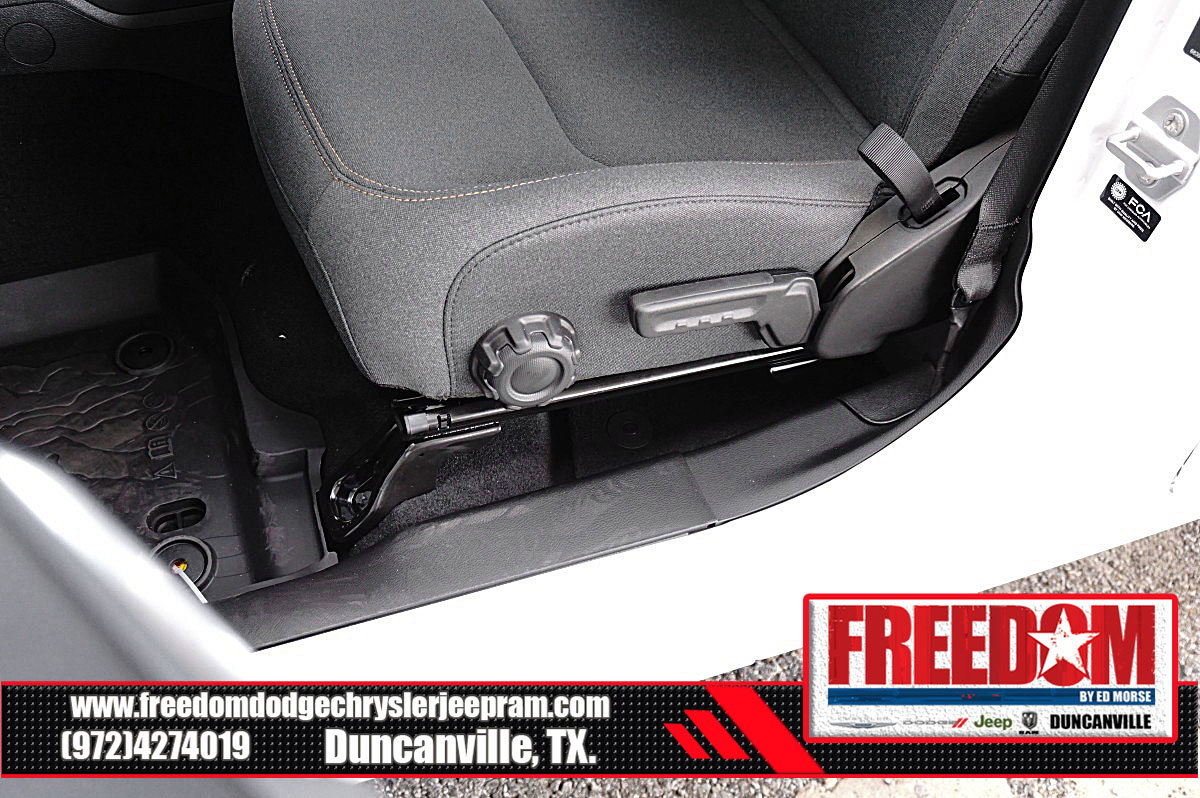 New 2025 Jeep Gladiator Sport image 31