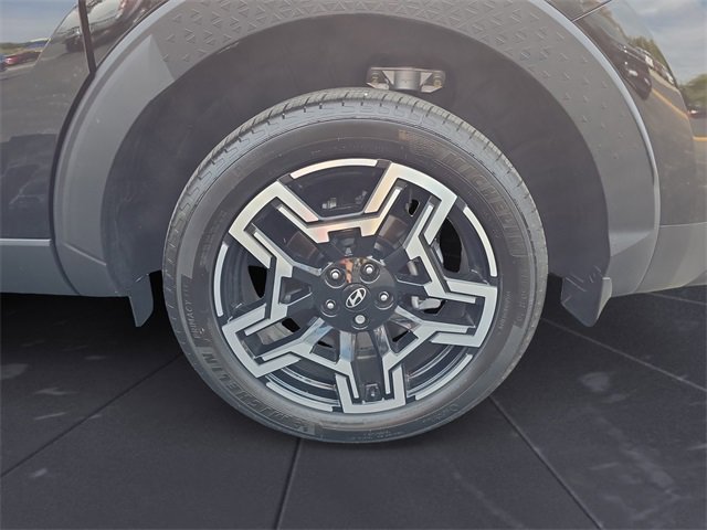 Used 2025 Hyundai Santa Cruz Limited image 14