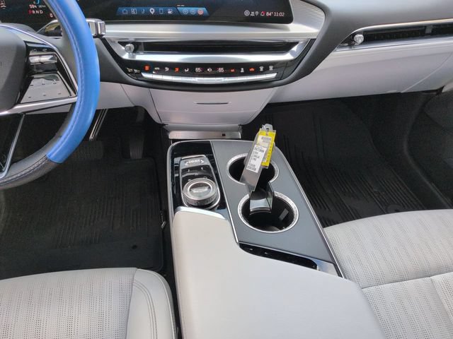 Used 2024 Cadillac Lyriq Sport RWD image 18