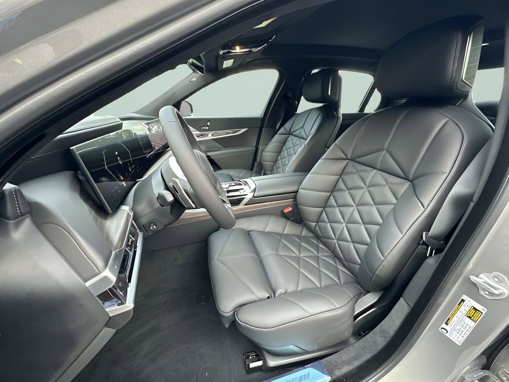 New 2026 BMW 740i w/ Premium Package image 13