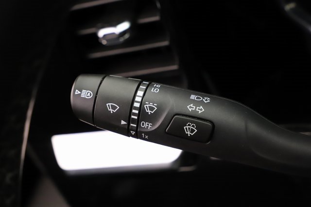 Used 2025 GMC Sierra 1500 SLT image 34