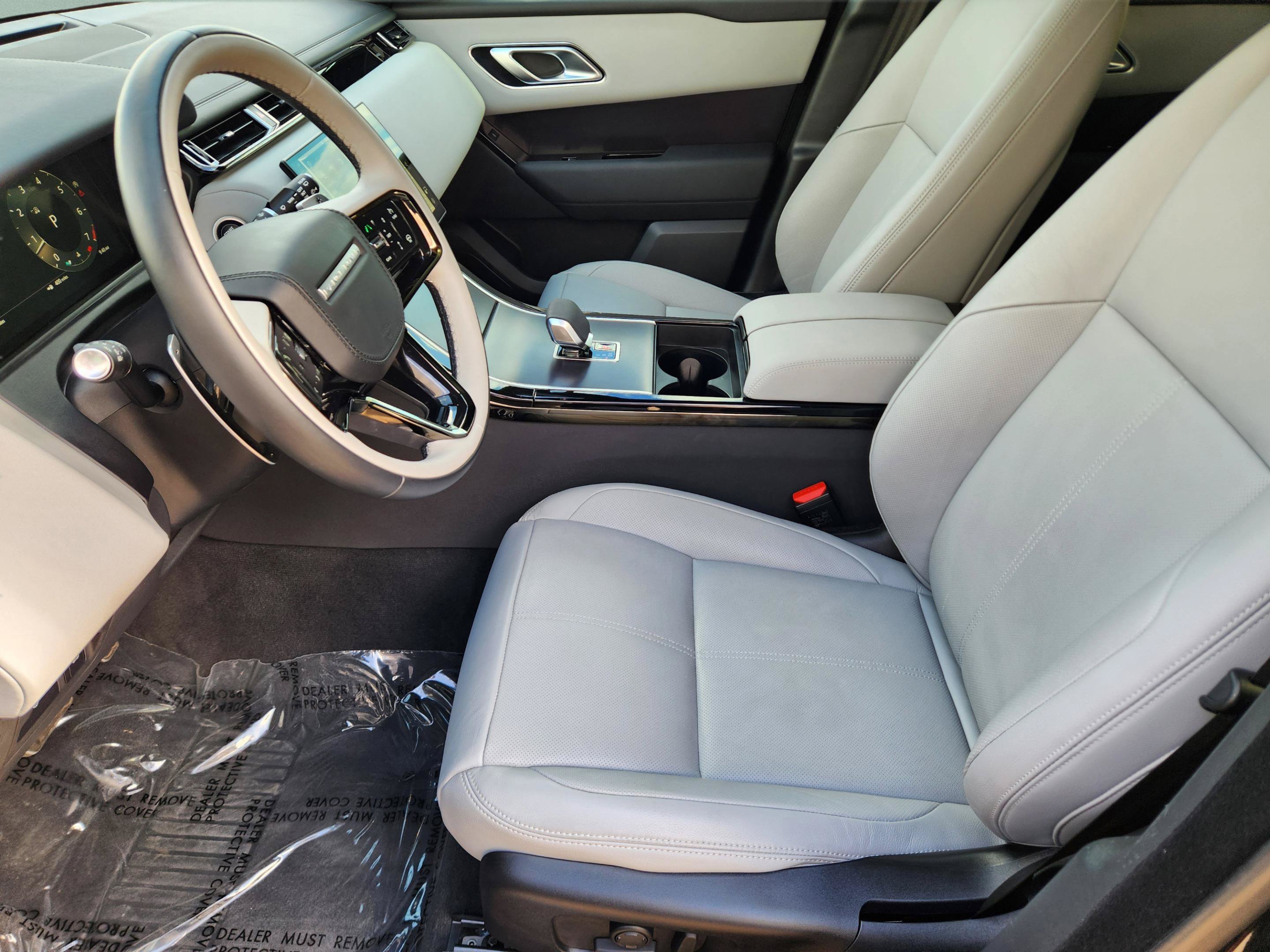 Certified 2026 Land Rover Range Rover Velar Dynamic SE AWD/4WD image 8
