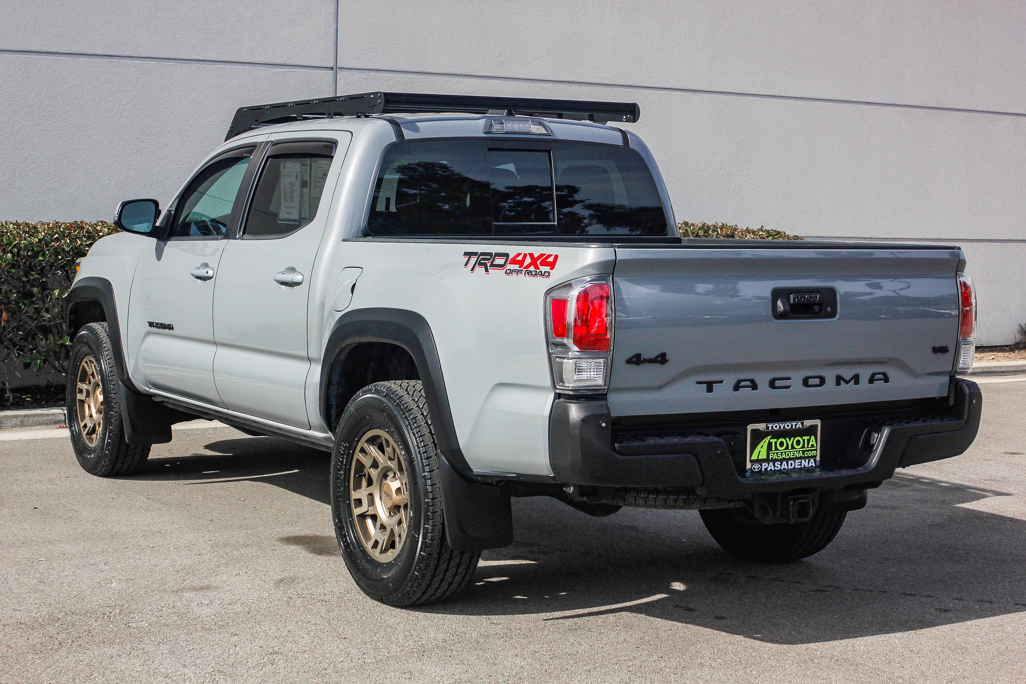 Used 2021 Toyota Tacoma TRD Off-Road w/ Technology Package image 8