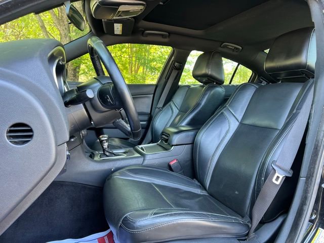 Used 2019 Dodge Charger SXT w/ Leather Interior Group RWD image 12
