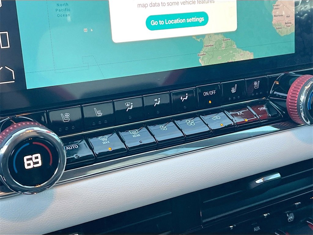 Used 2023 GMC Canyon AT4X image 15