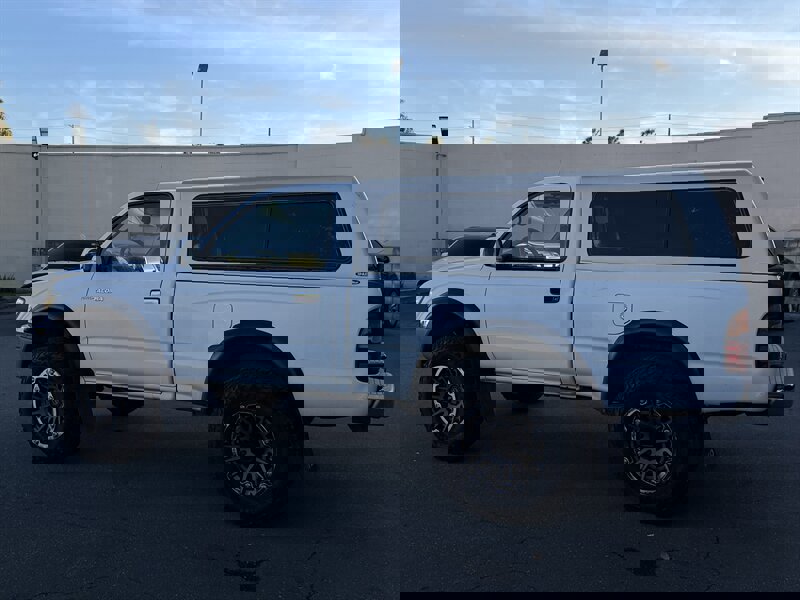 Used 1999 Toyota Tacoma 4x4 Regular Cab image 16