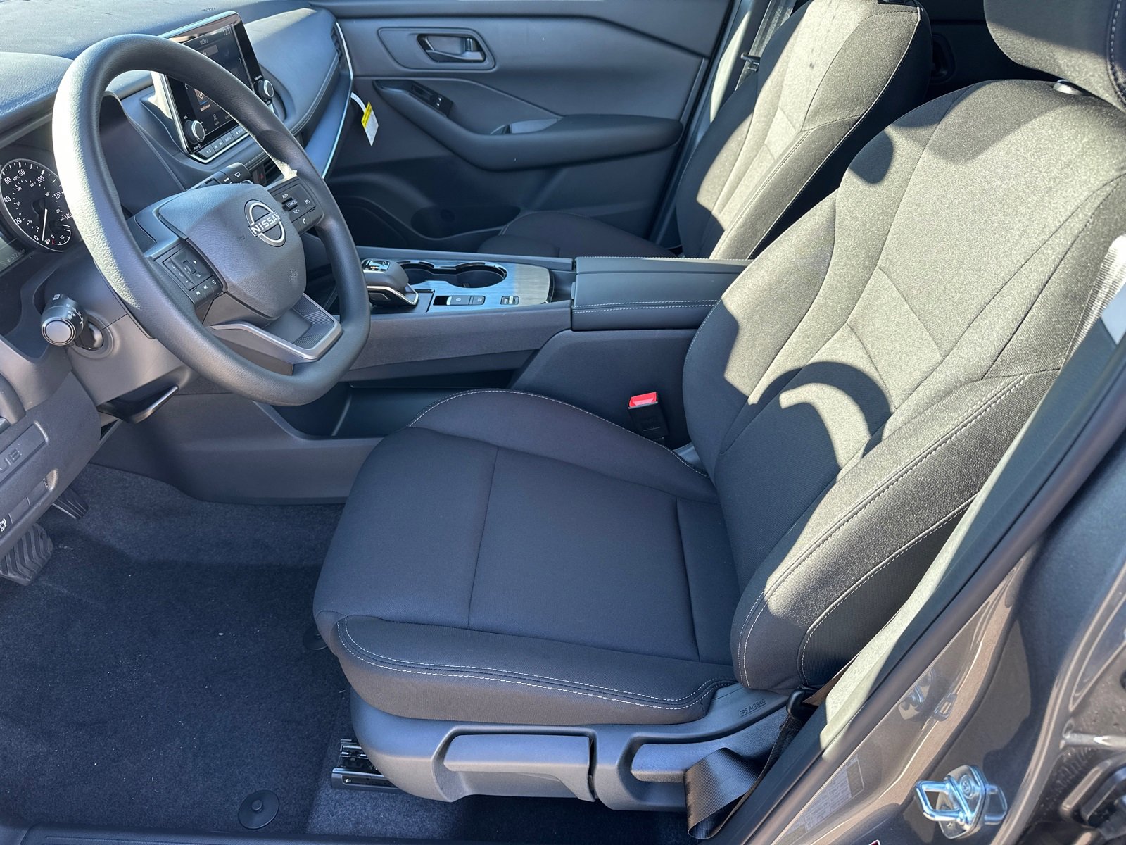 New 2026 Nissan Rogue S image 9