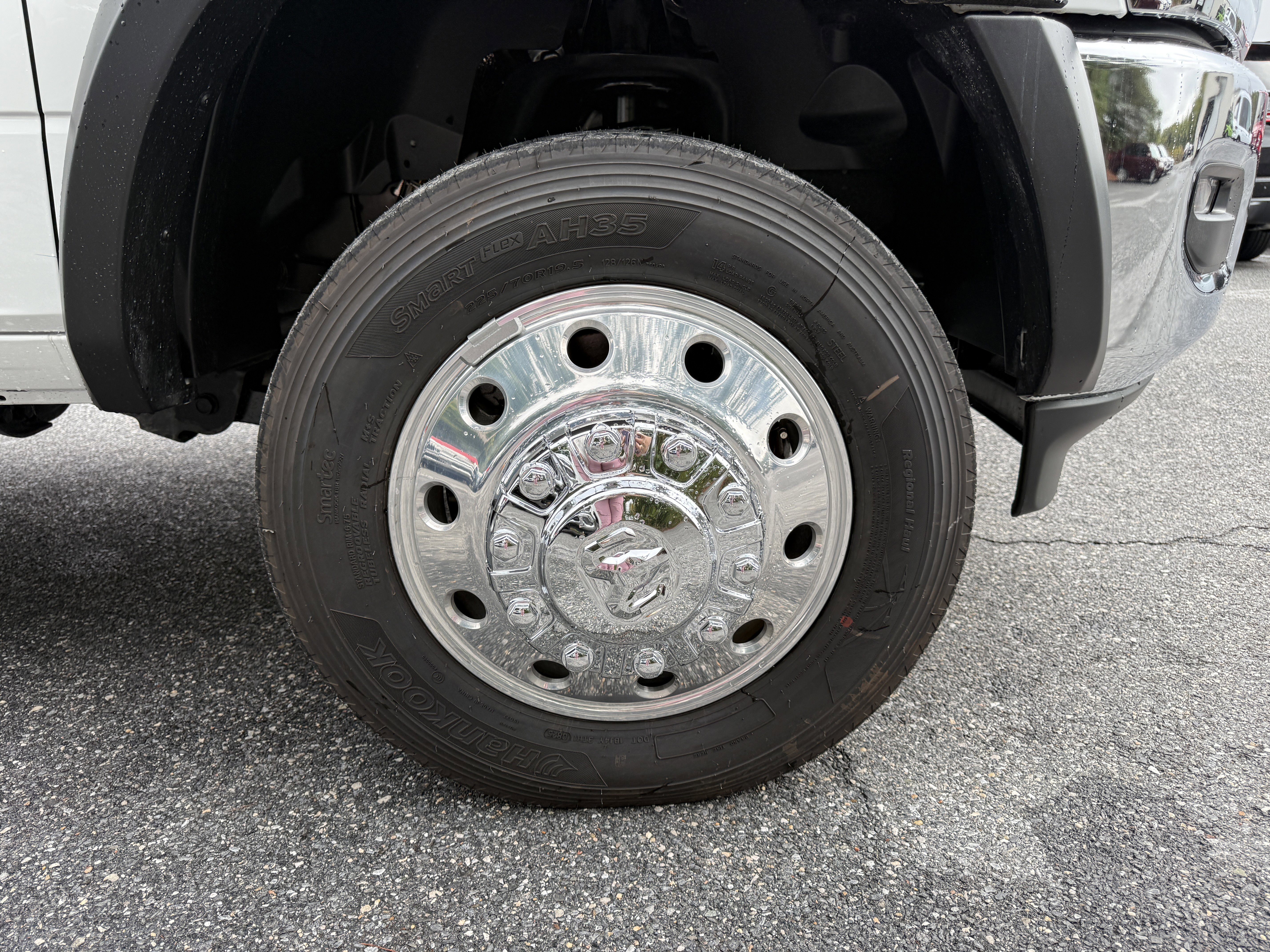 New 2026 RAM 5500 Tradesman w/ Chrome Appearance Group image 9