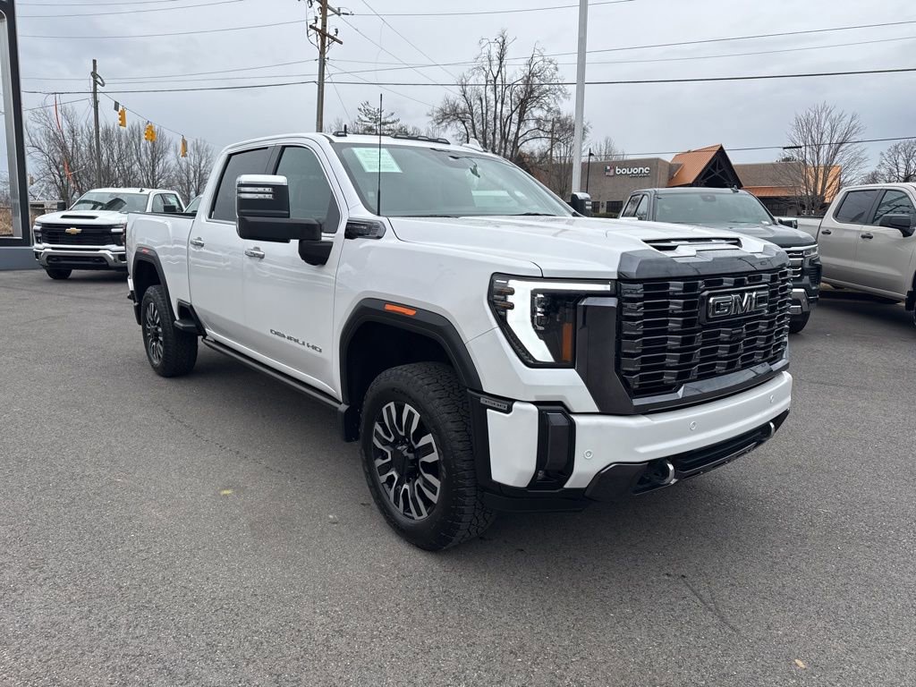 Used 2024 GMC Sierra 3500 Denali Ultimate AWD/4WD image 7