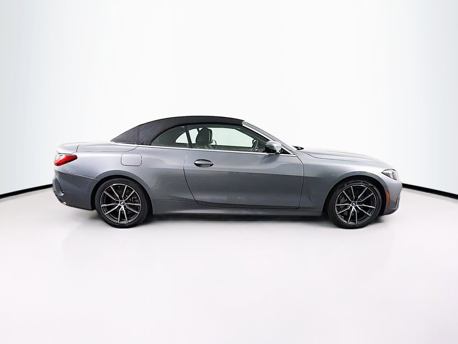 Used 2025 BMW 430i Convertible image 16