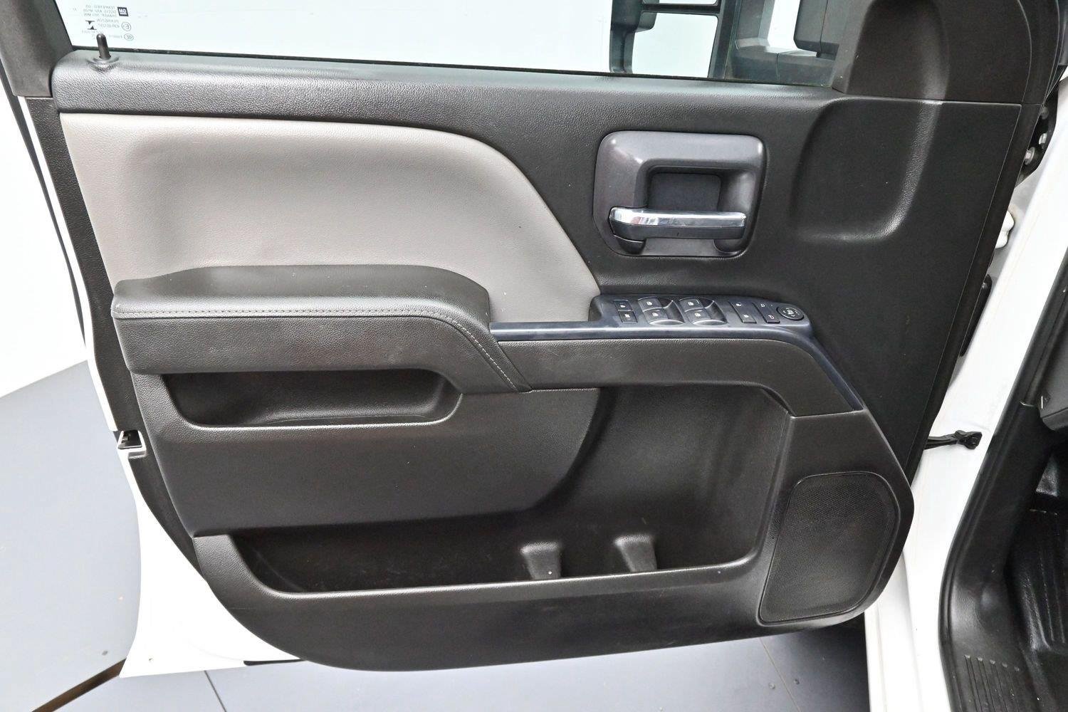Used 2015 Chevrolet Silverado 3500 W/T w/ WT Convenience Package RWD image 9