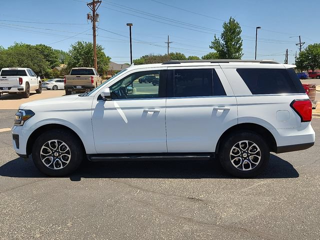 Used 2022 Ford Expedition XLT RWD image 2