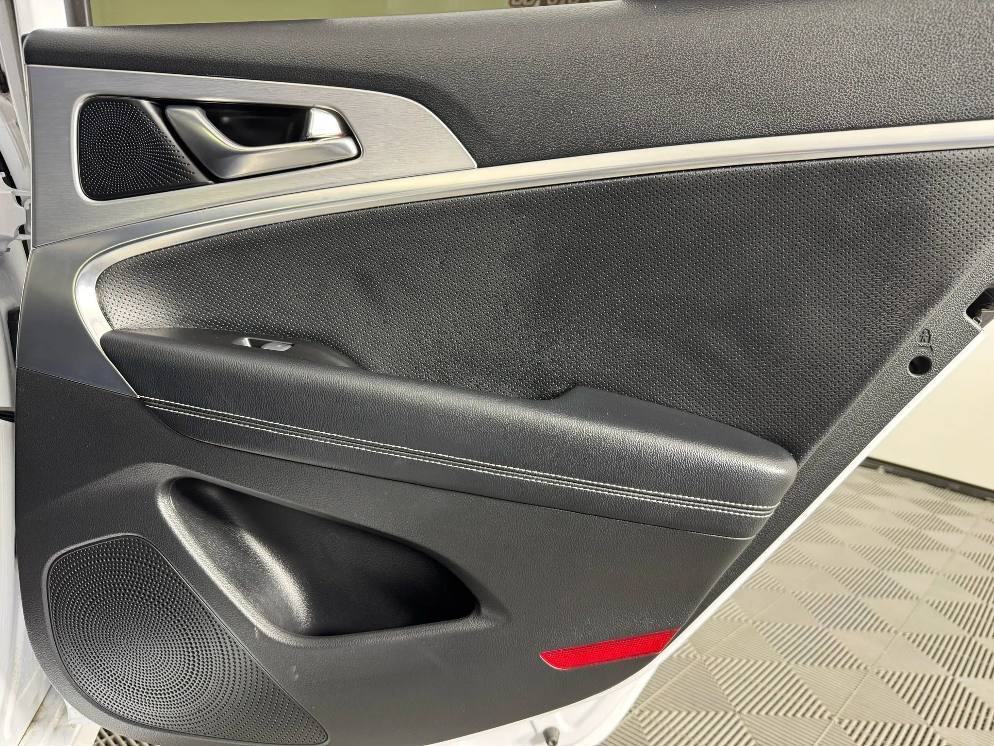 Used 2019 Genesis G70 2.0T Advanced w/ Elite Package image 47