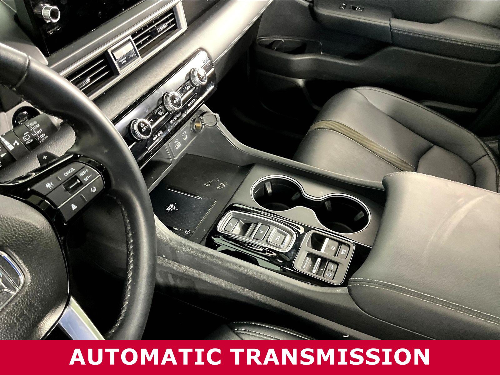 Used 2025 Honda Pilot Touring image 16
