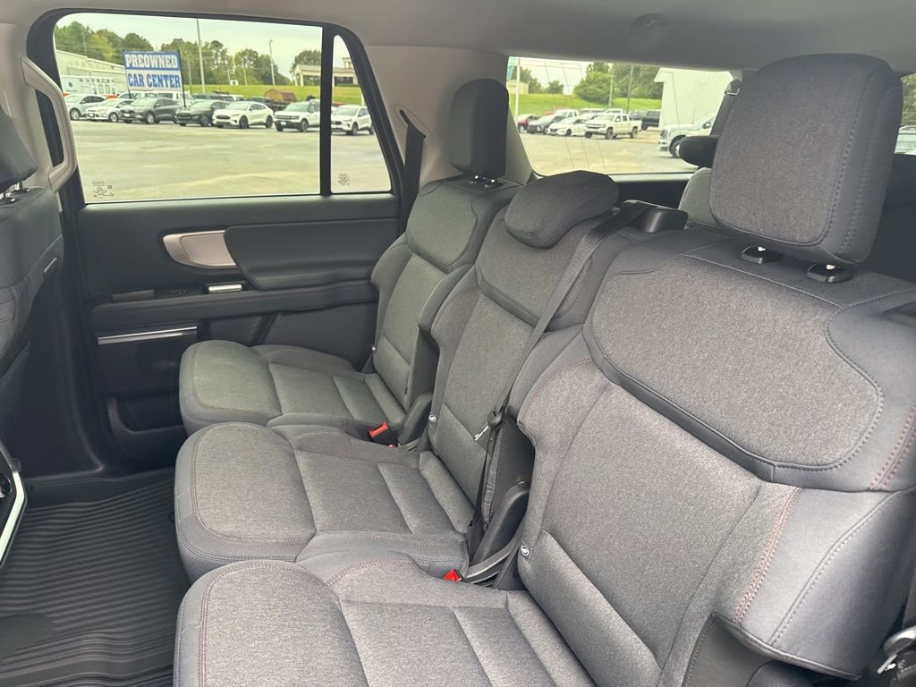 New 2025 Ford Expedition Max Active image 16