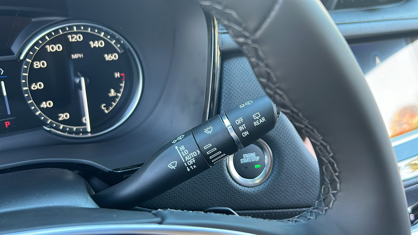 New 2025 Cadillac XT5 Premium Luxury image 28