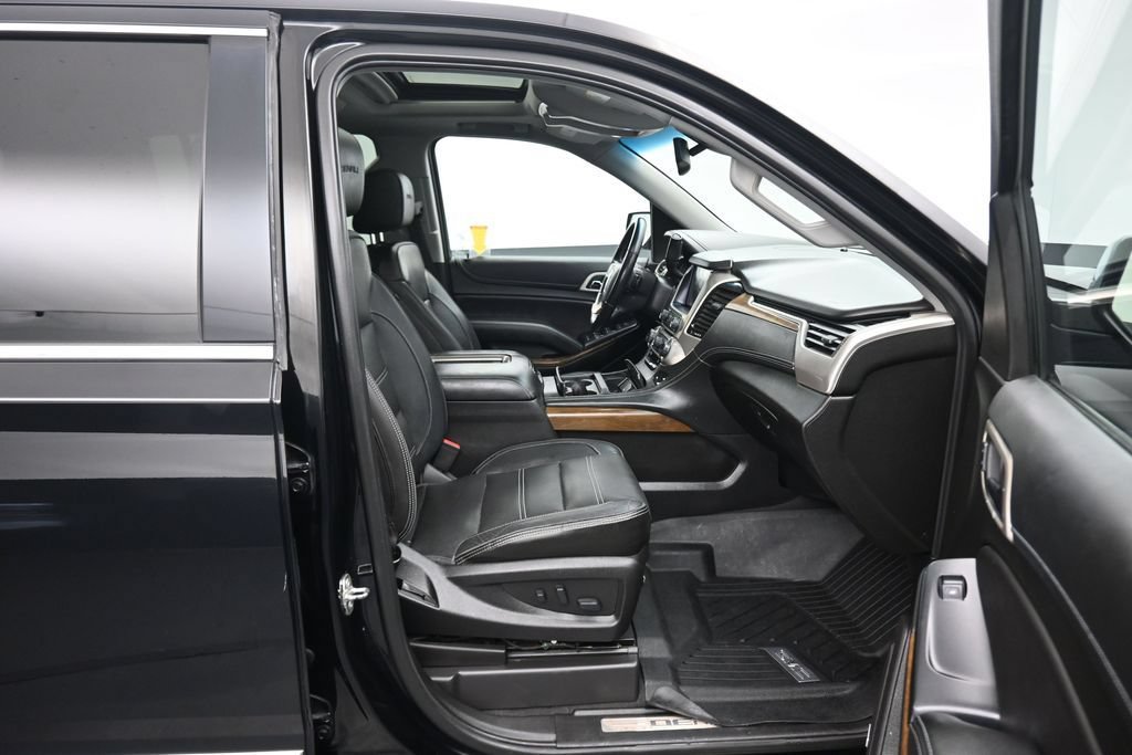 Used 2019 GMC Yukon XL Denali w/ Denali Ultimate Package AWD/4WD image 54