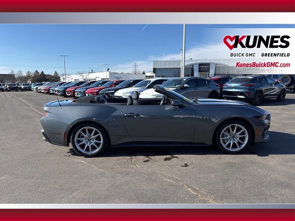 Used 2025 Ford Mustang GT Premium image 6