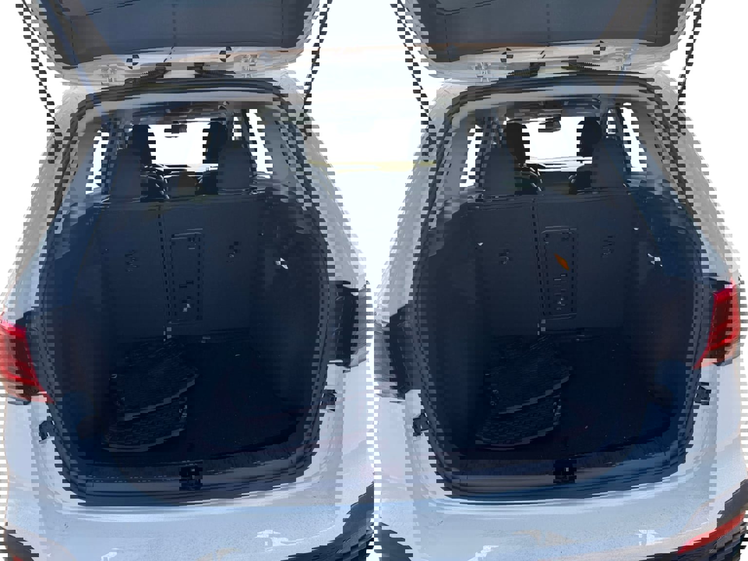 Used 2022 Volkswagen Taos S image 19